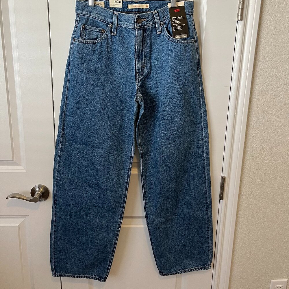NWT Levi's Premium Baggy Dad Jeans   SIZE 26 x 30